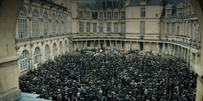 8494_les miserables_château de fontainebleau - cour ovale_0.jpg